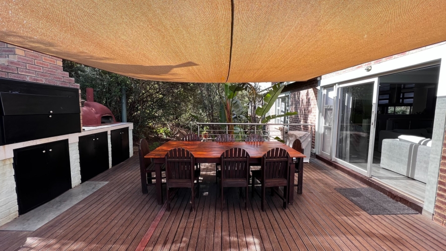 4 Bedroom Property for Sale in Langenhovenpark Free State